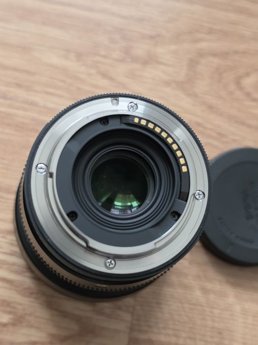 Sigma 56mm F1.4 Sony E-mount + филтър Walimex Pro Slim MC UV 55mm | Перфектно състояние
