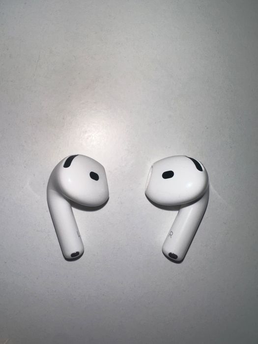 AirPods4- Noi sigilate