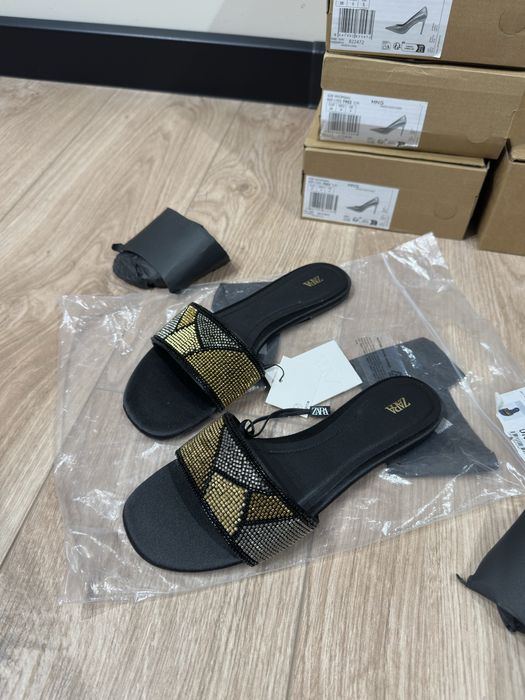 ZARA новые тапочки