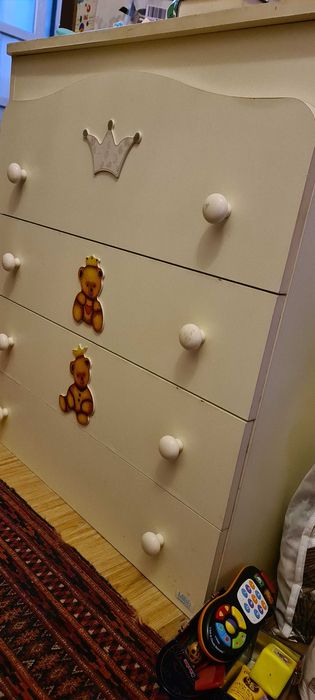 Итальянский детский комод нат.дерево.