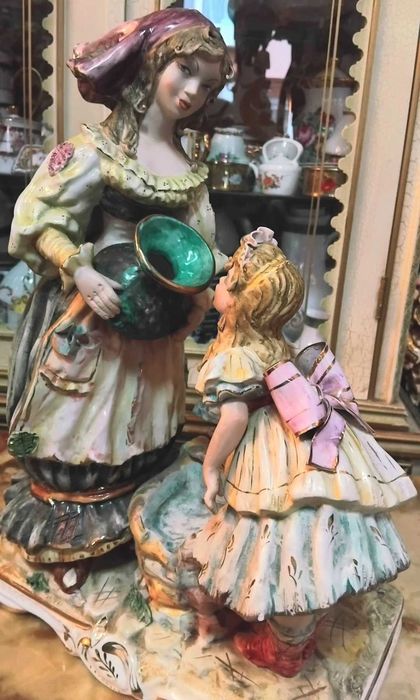 4 бр порцеланови статуетки - CAPODIMONTE