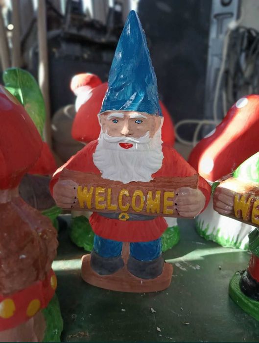 Matrite decoratiuni gradina pitici leu ciuperci alba ca zapada fantana