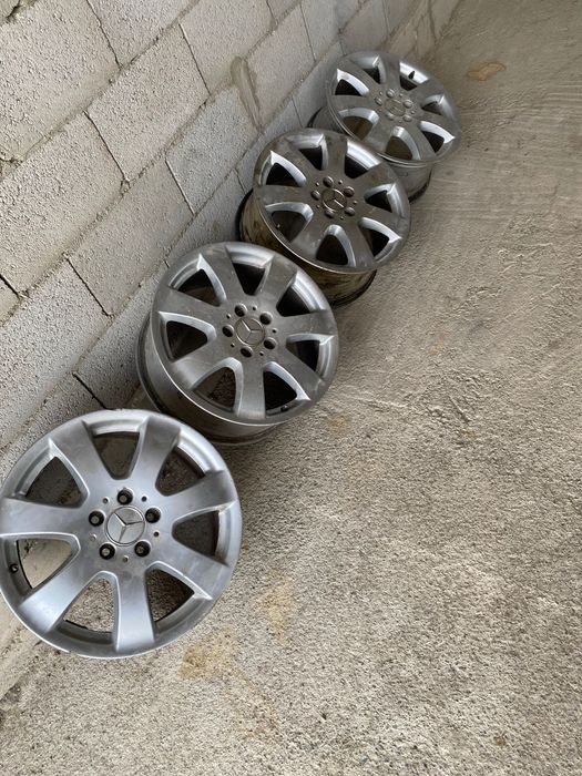 Продам диски на мерседес R17