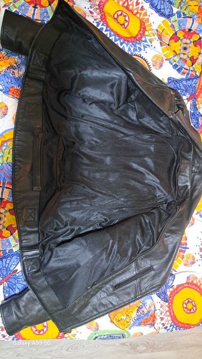 Кожено мото яке.