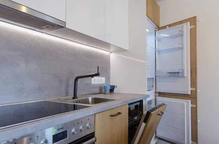 Дава се под наем Двустаен апартамент в София, Дървеница - 50 кв.м за 598.23 € - Снимка #2