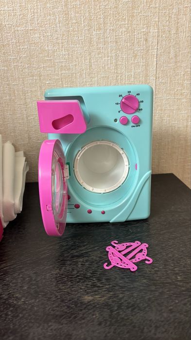 Игрушечная стиральная машинка