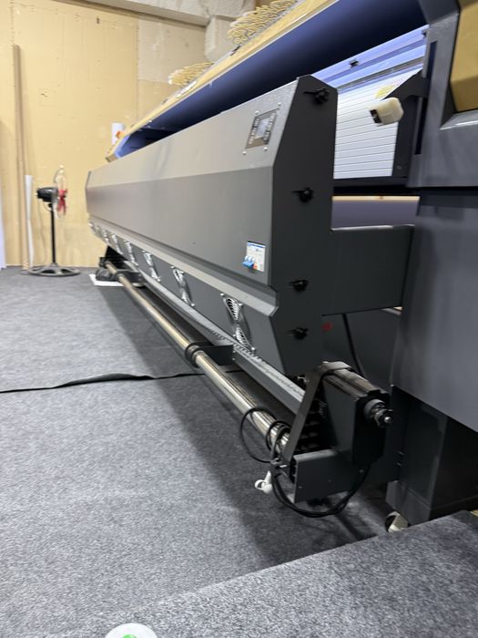 Продаётся широкоформатный принтер