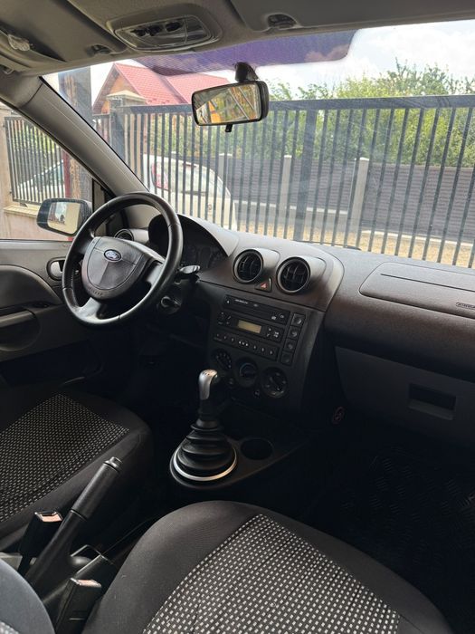 FORD Fiesta 2003 — imagine 2