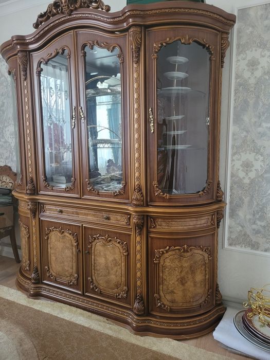 Стенка ,горка в зал