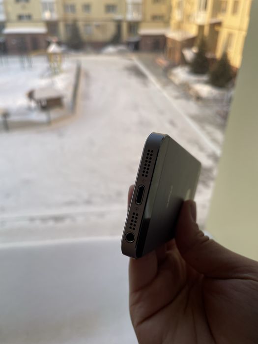 Айфон 5с срочно идеал