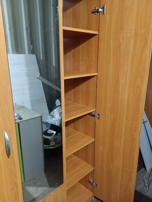 Продается шкаф 120/200