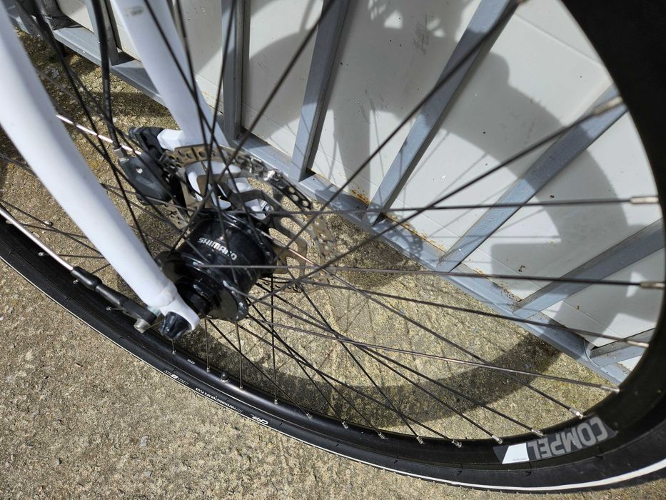 Хидравлика-алуминиев велосипед 28 цола COMPEL-шест месеца гаранция