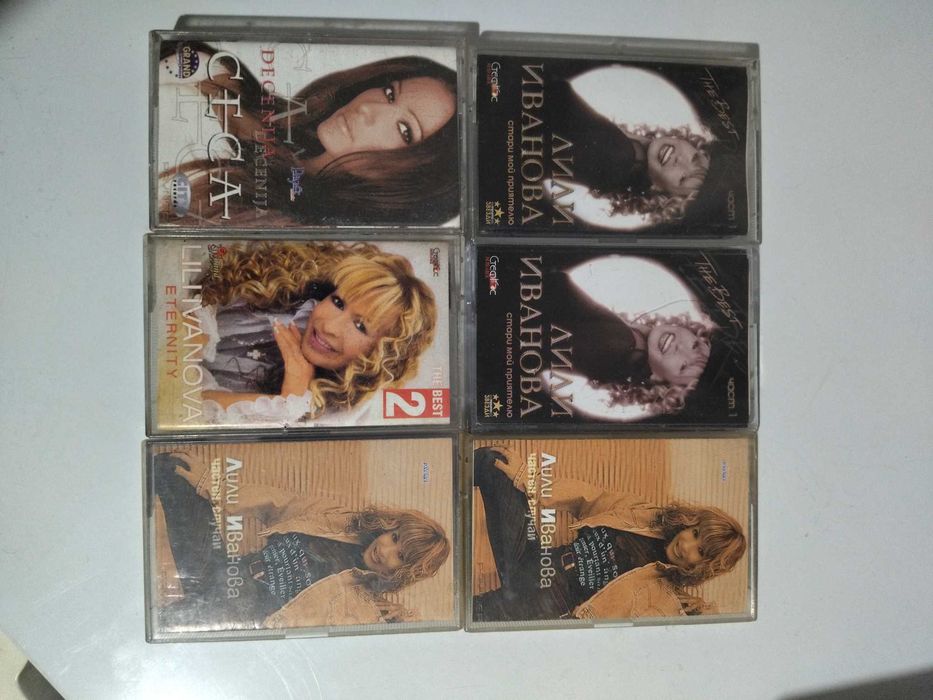 Продавам оригин.попфолк , народни,поп албуми.