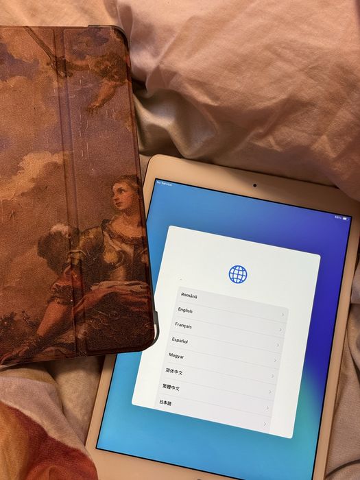 iPad 10.2" (2020) 8th Gen Cellular, vine inclus cu cablu de la istyle și husă pentru Pencil