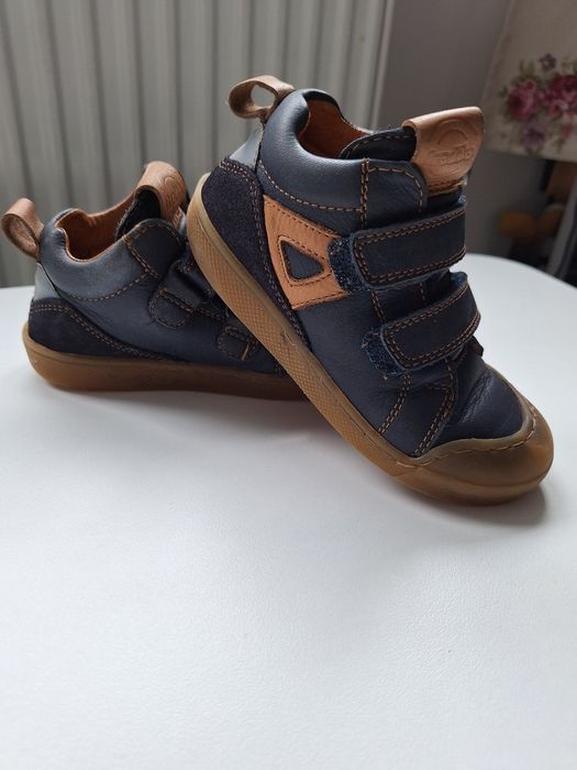 Sneakers Froddo inalti nr 25
În stare foarte buna, purtate de câteva o