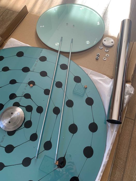 Огледална кръгла кухненска маса 100см.