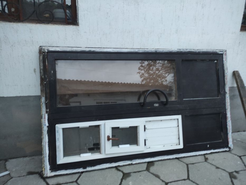 Пластиковые двери ,окна