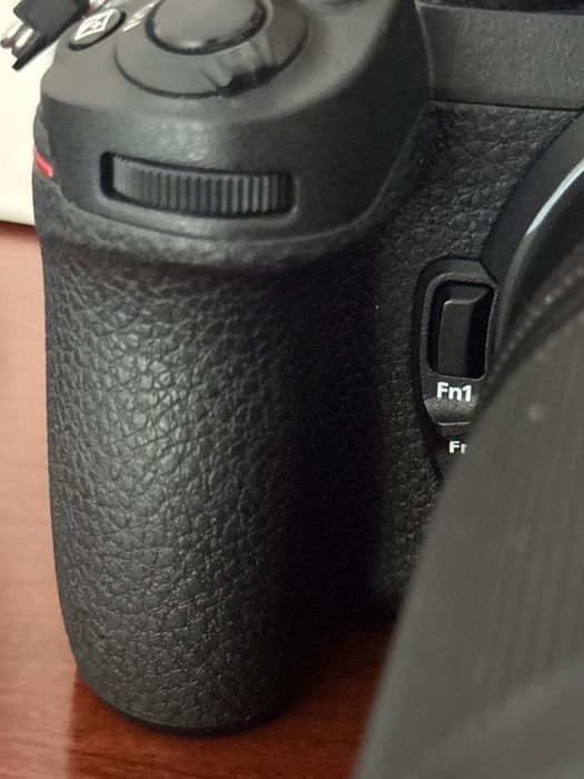 Vând aparat foto NIKON Z5 |  Accesorii |