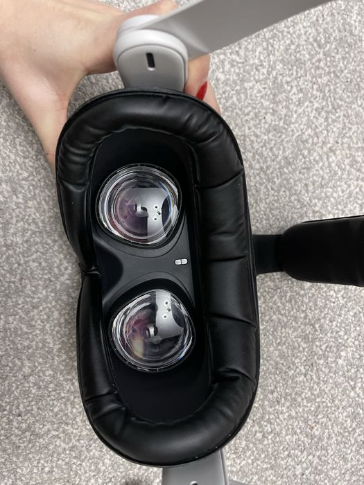 Oculus Meta Quest 2 128GB Impecabil + Accesorii Premium