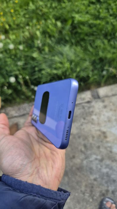 Vand Samsung Galaxy A54 5G - functional, curat

Telefonul a fost tinut mereu in husa de protectie, astfel ca are doar urme minime de uz