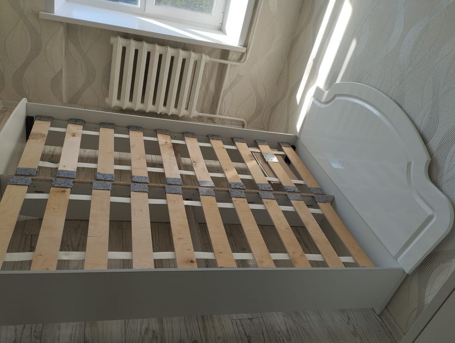Продам кровать в хорошом состояние