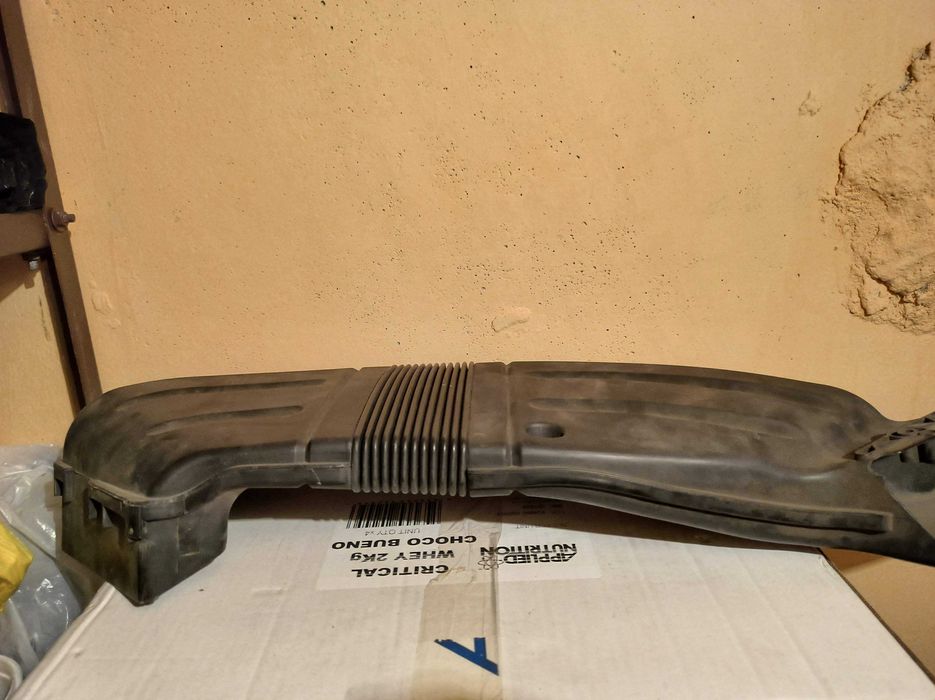 Части за Audi A4 B7 – изсушител, въздуховод и други