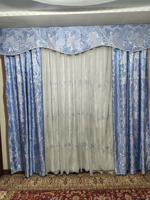 Продам тюл, занавески, защитник и карниз! Длина карниза: 2м, 80см.