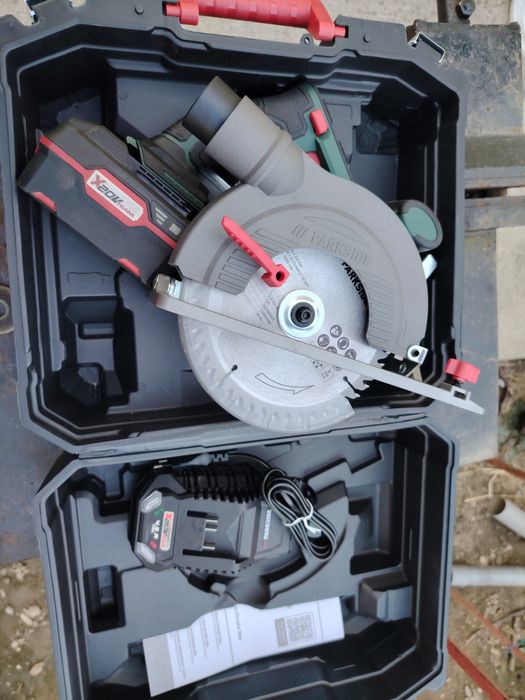 Fierastrau circular cu acumulator parkside nou garantie