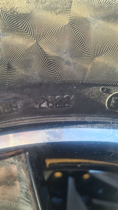 Продам шины 235/60/18 лето