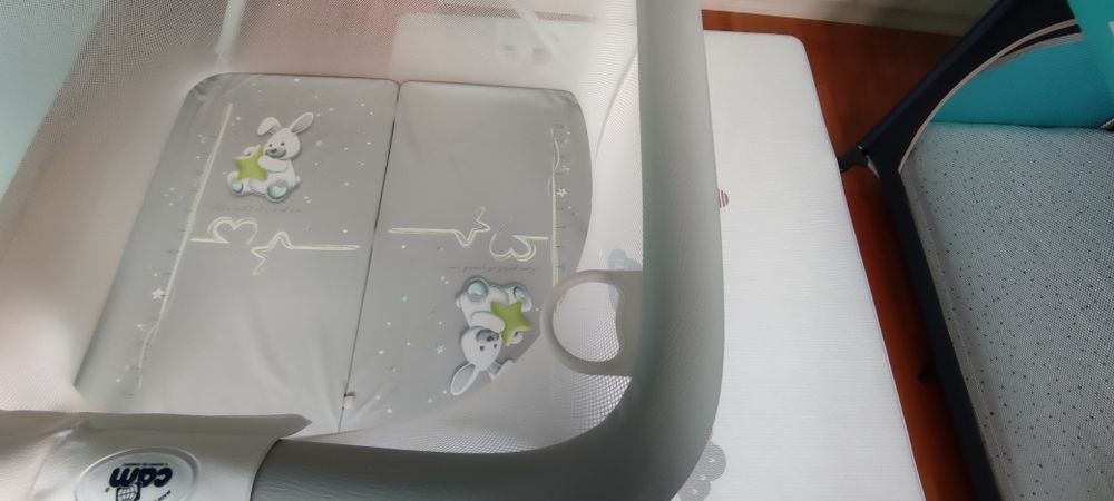 Сгъваема кошара за игра