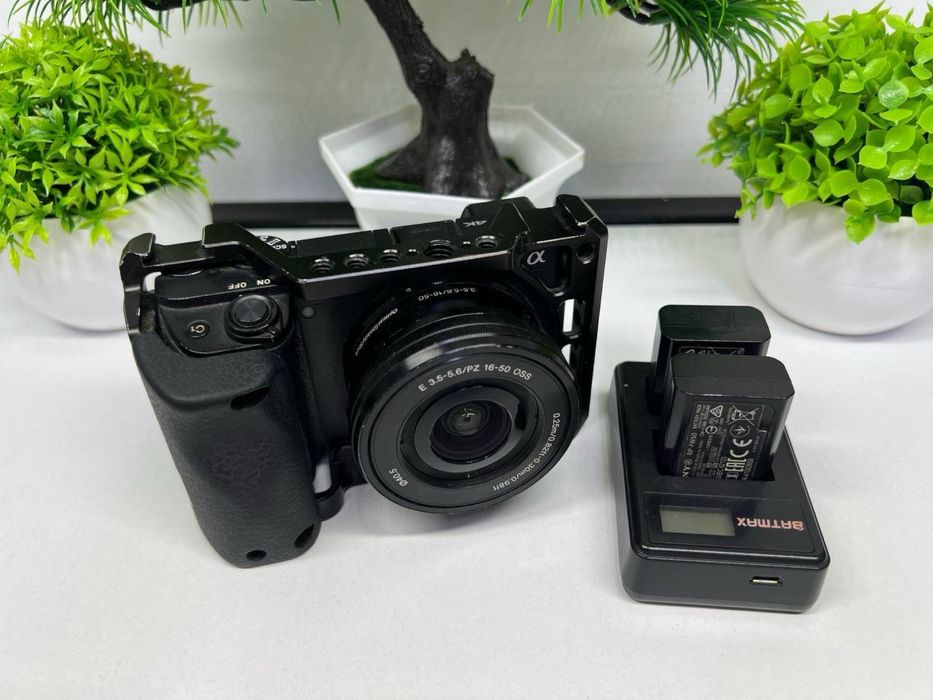 Sony A6400 Комплектация: зу