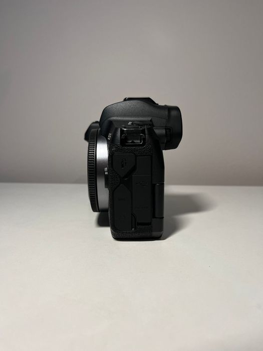 Canon EOS R Full box