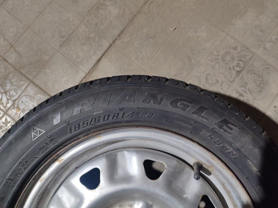 Шины с дисками 185/60R14