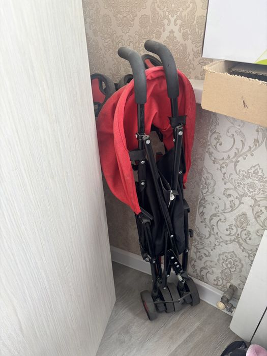 Прогулочная коляска для малыша