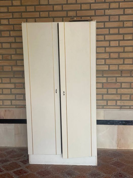 Komplekt mebel sotiladi srochno!!!