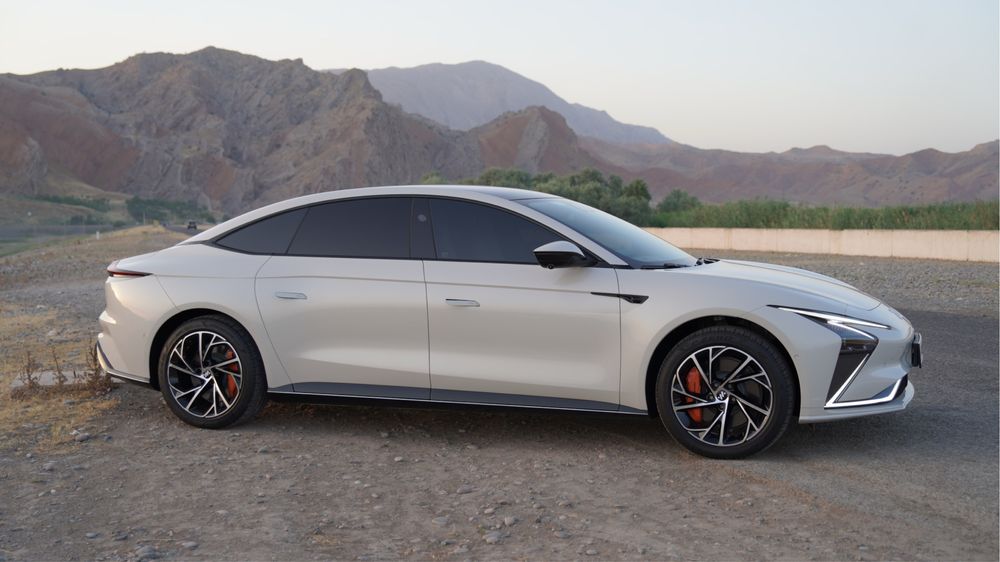 IM motors L7 (Zhiji L7)