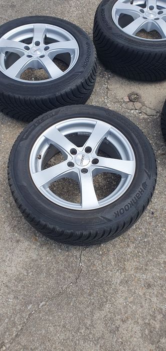 Гуми с ляти джанти 215x55x16 VOLVO V60