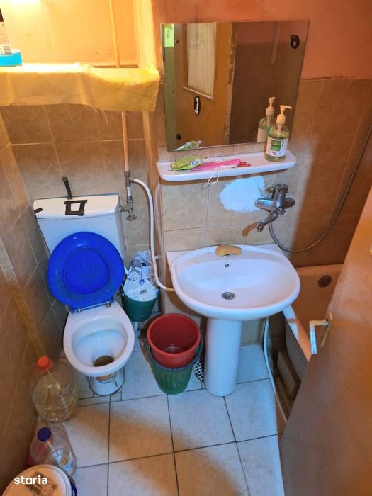Apartament 3 camere,Craiovița Nouă,Confort 3,etajul 1/4,coloana gaze
