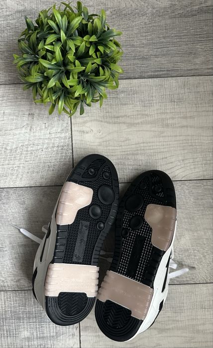 Off-white out of office