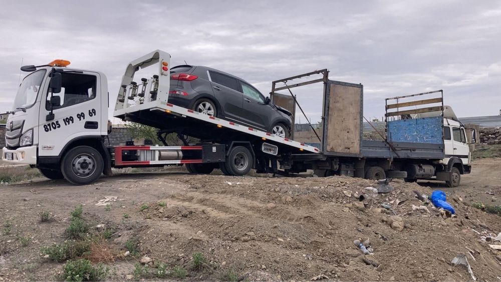 Эвакуатор с гидро площадкой.