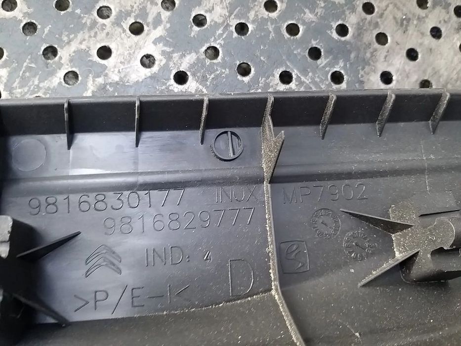 Capac prag dreapta fata citroen c5 aircross 9816830177 9816829777