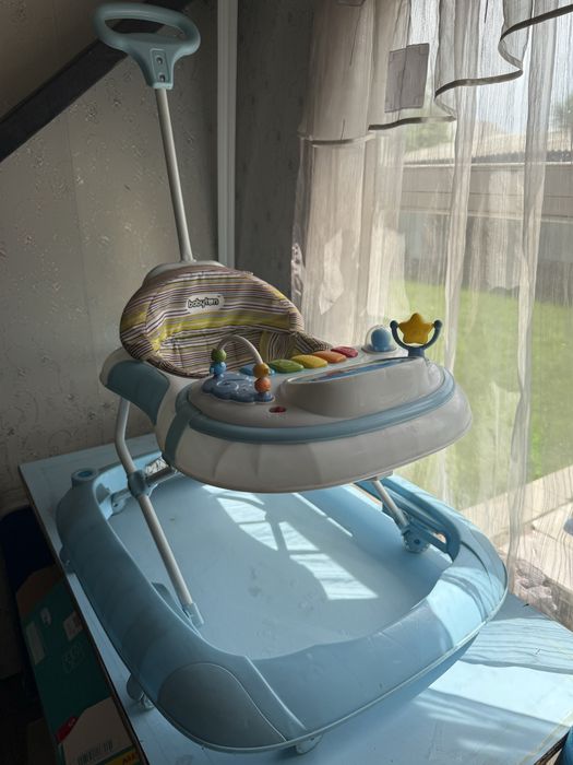 Продам ходунки детские