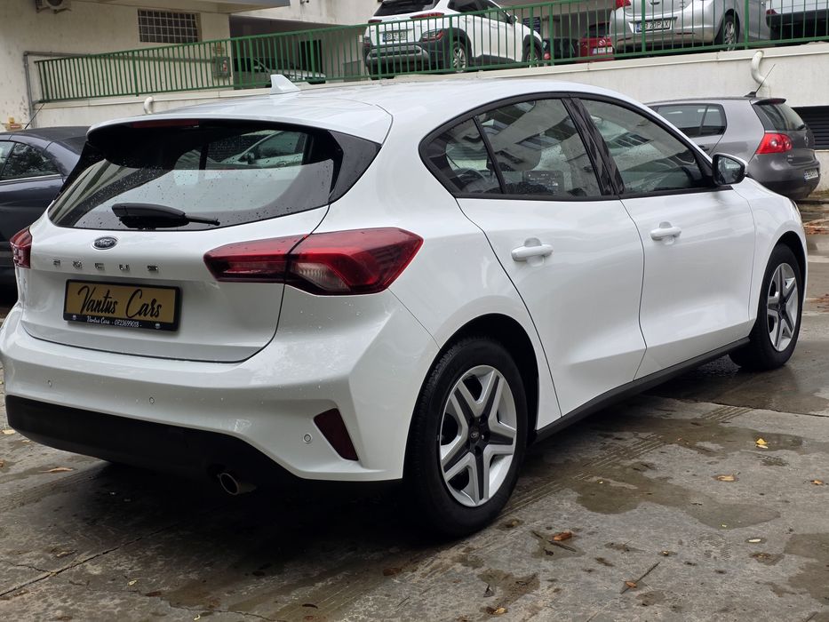 FORD Focus 2022 — imagine 4