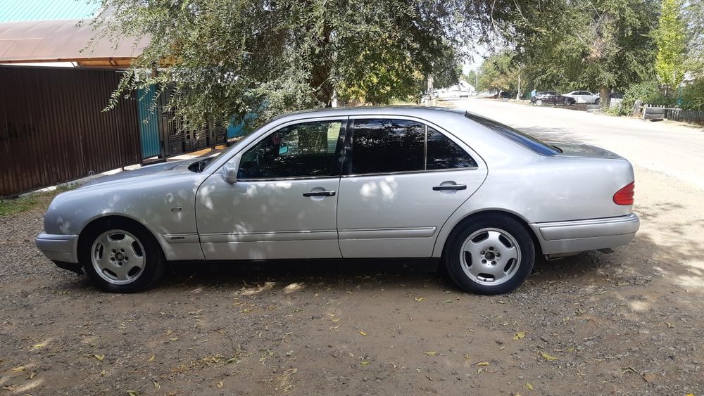 Продам  Мерседес w210