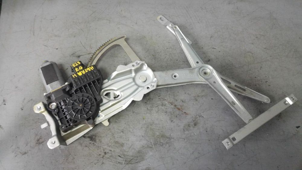 macara cu motoras stanga fata opel astra h 13100417lh 13101480lh