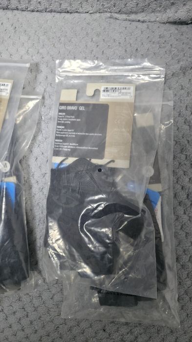 Mănuși Ciclism Giro Bravo Gel
GIRO
Mănuși Ciclism Giro Bravo Gel
11
GI
