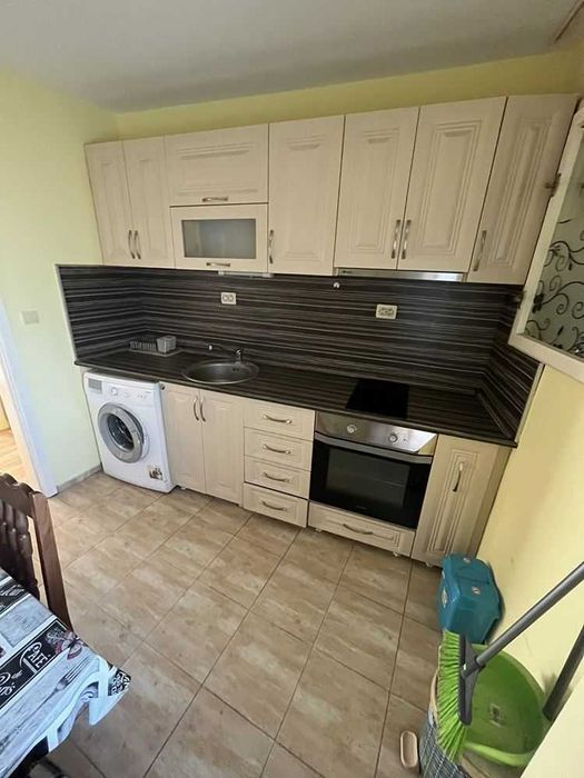 Дава се под наем Двустаен апартамент в Пловдив, Център - 55 кв.м за 325 € - Снимка #2