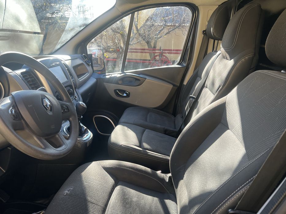 Renault Trafic 2015 – 1.6 dCi 120 CP