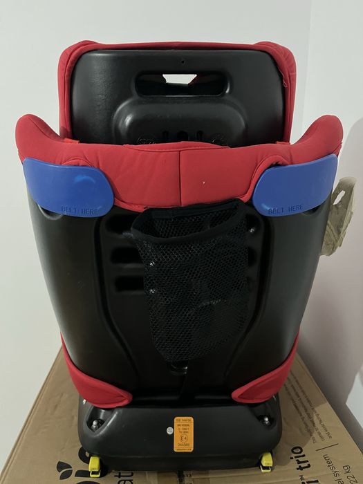 Scaun auto cu isofix