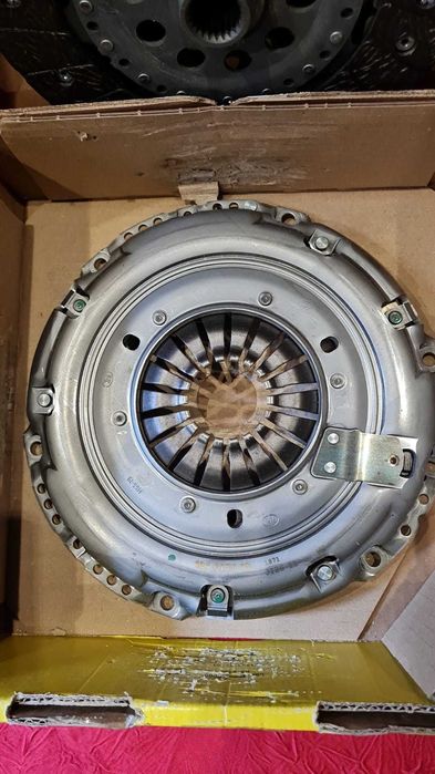 Комплект Съединител за VOLVO LUK